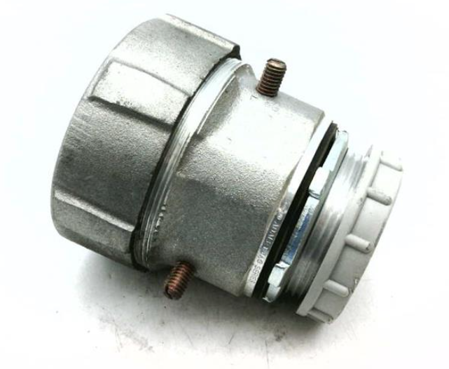 Adalet JAG-263-25 Slip-On Jacketed Metal Clad Cable Fitting for 2.35–2.47 in Cable Diameter Over Armor